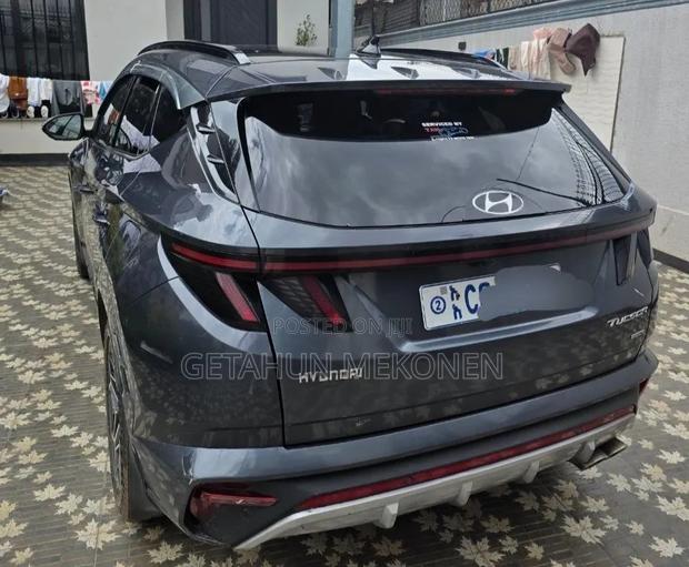 Hyundai Tucson 2021 Green