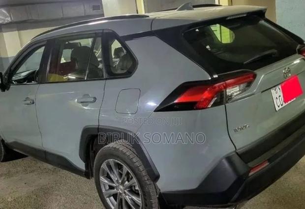 Toyota RAV4 2021