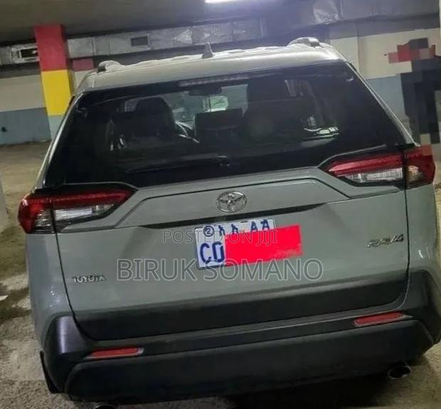 Toyota RAV4 2021