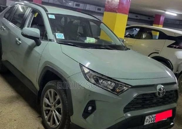 Toyota RAV4 2021