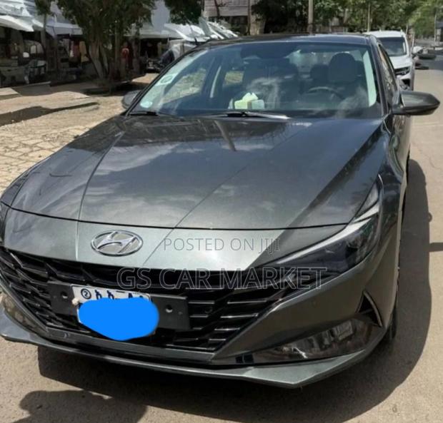 Hyundai Avante 2021 Gray