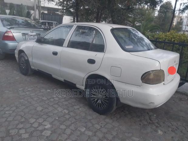 Hyundai Accent 1998 White