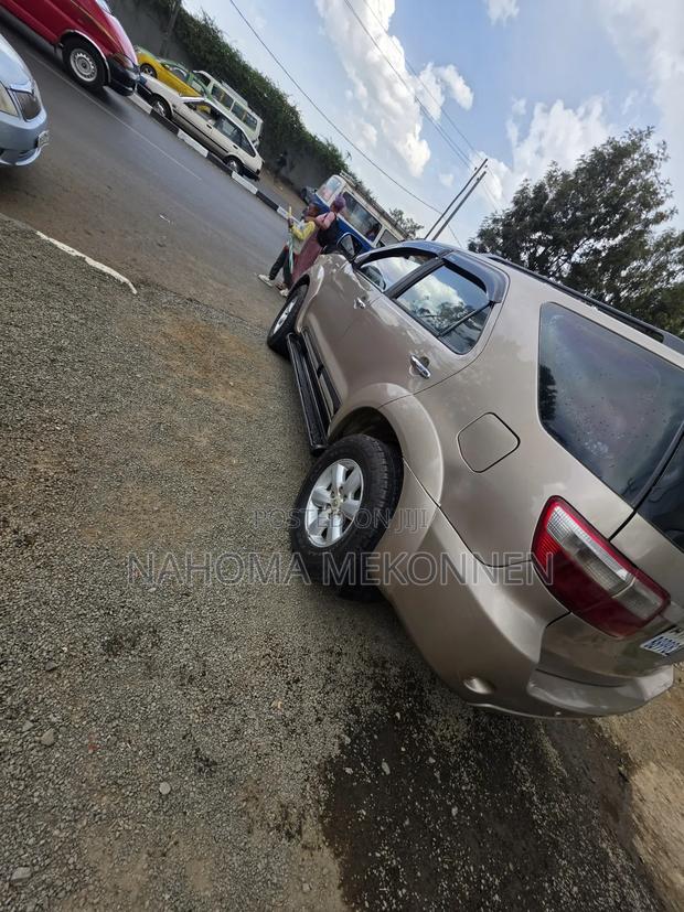 Toyota Fortuner 2010 Brown