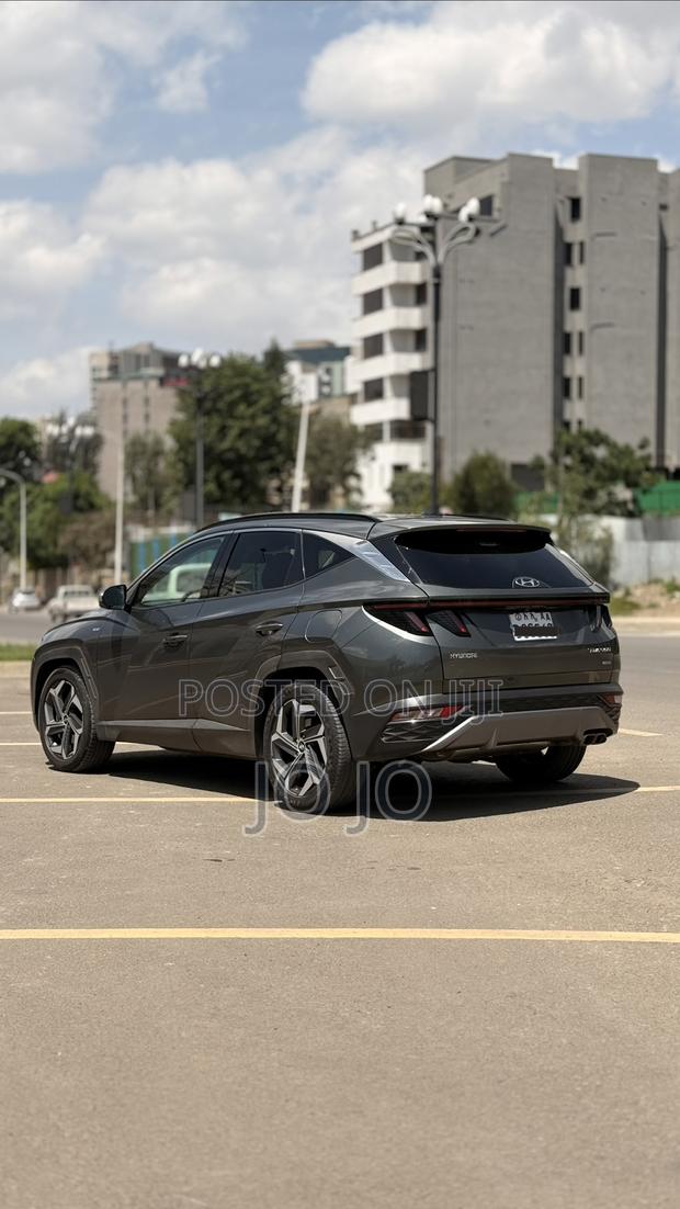 Hyundai Tucson 2021 Green
