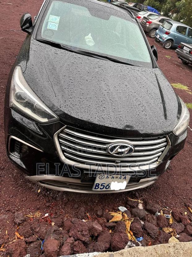 Hyundai Santa Fe 2017 Black