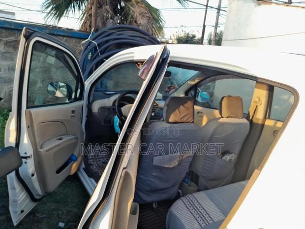 Suzuki Alto 1.0 2010 White