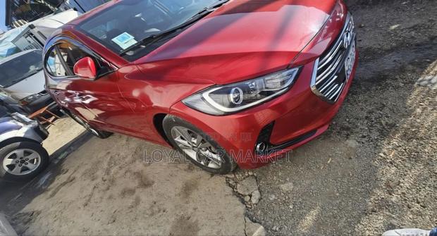 Hyundai Avante 2016 Red