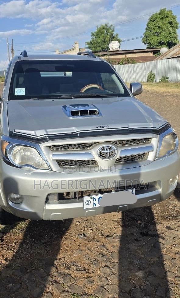 Toyota Hilux 2008 Silver