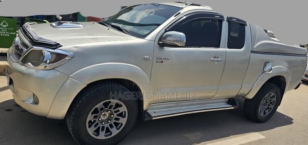 Toyota Hilux 2008 Silver