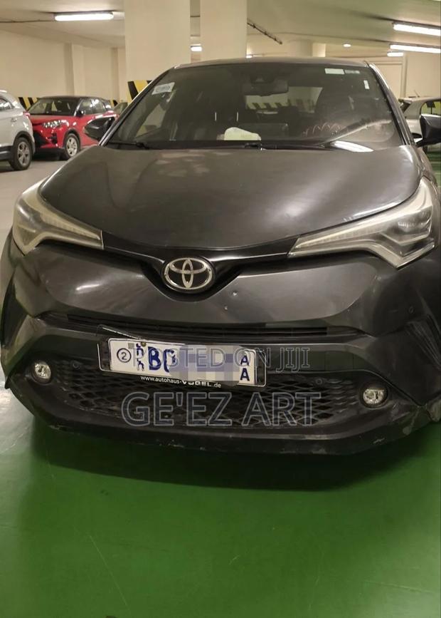 Toyota C-HR 2017 Gray