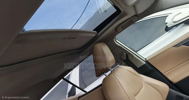 Toyota RAV4 2022 White