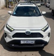 Toyota RAV4 2022 White for sale