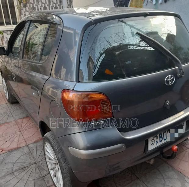 Toyota Yaris 2005