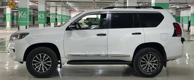 Toyota Land Cruiser 2018 White