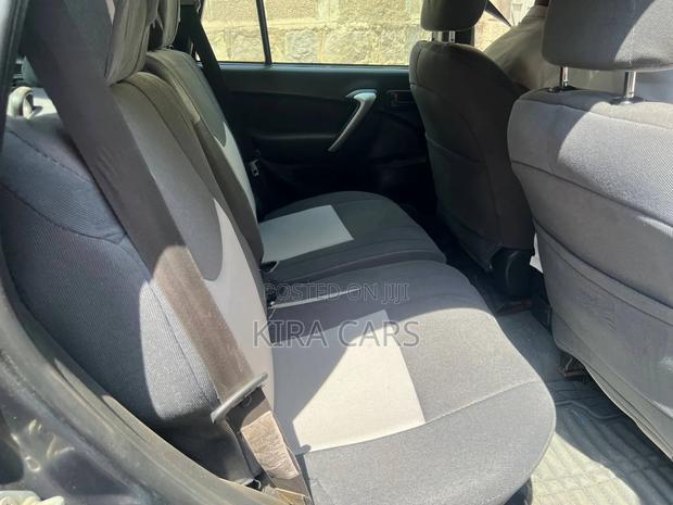 Toyota RAV4 2005 Gray