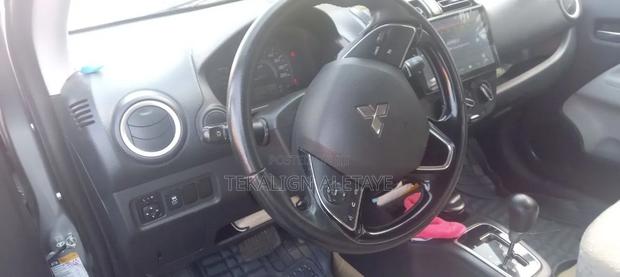 Mitsubishi Attrage 2021 Silver