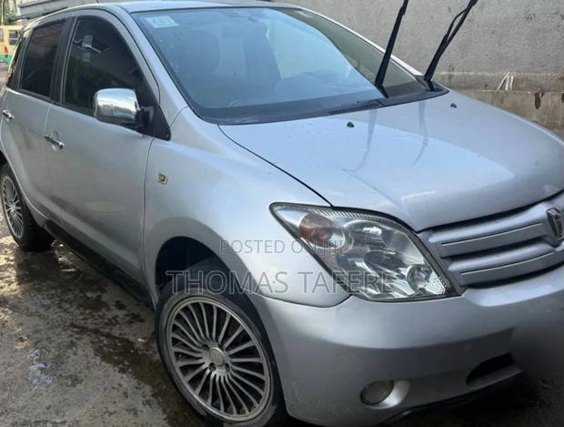 Toyota Corolla 2002 Silver
