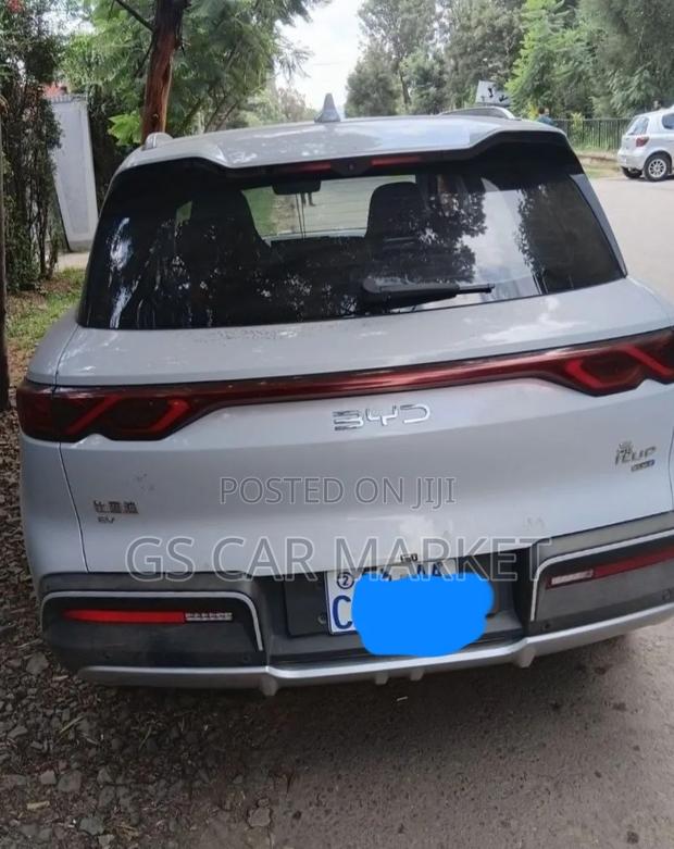 BYD Yuan Up 2025 Ivory