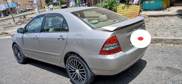 Toyota Corolla 2003 Gold