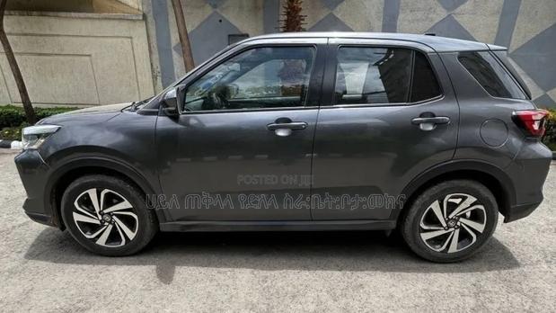 Toyota Raize 2022 Maroon