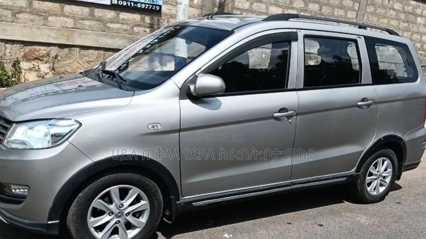Dongfeng Glory 2023 Gold