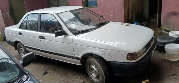 Nissan Sunny 1990 White