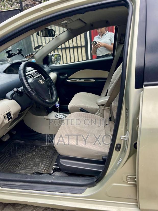Toyota Yaris 1.3 VVT-i Automatic 2008 Gold