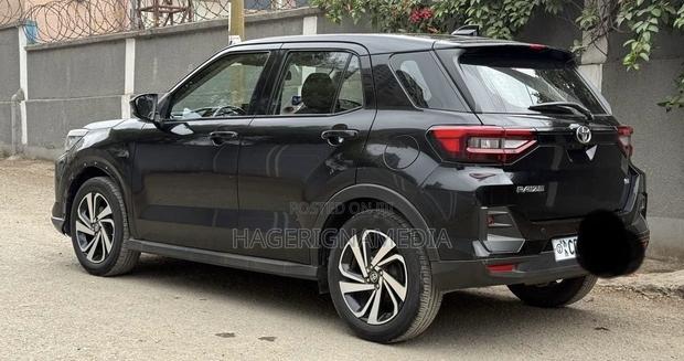 Toyota Raize 2021 Black