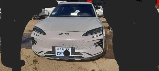 BYD Song Plus 2025 White