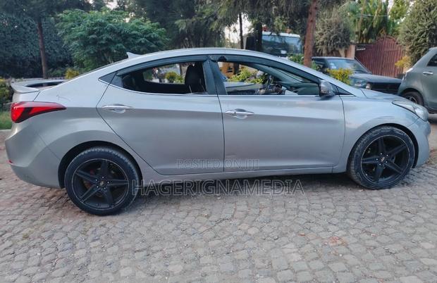 Hyundai Avante 2017 Silver