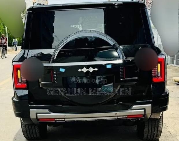 New BYD Leopard 8 2.0 Hybrid AWD 2025 Black