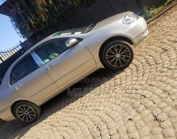 Toyota Corolla 2003 Gold