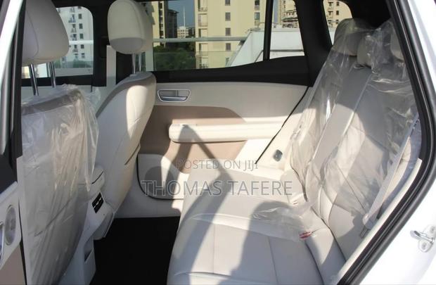 Toyota bZ4X 2025 White