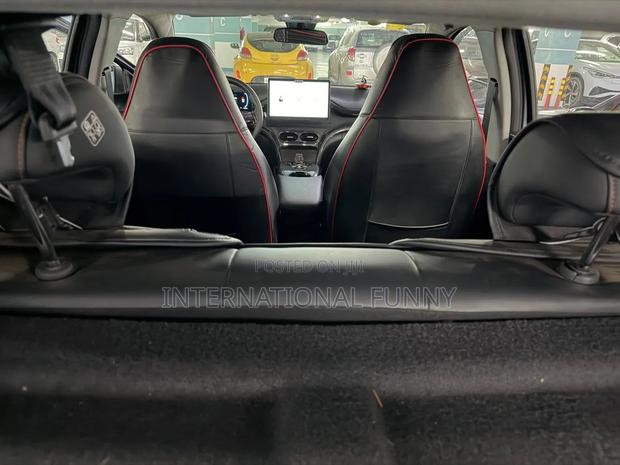 BYD E2 43 kWh 94 hp FWD 2025 Black