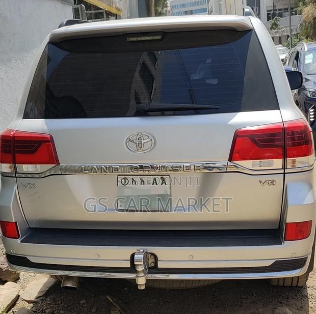 Toyota Land Cruiser 2019 Silver