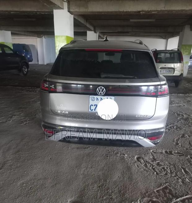 Volkswagen ID.6 2024