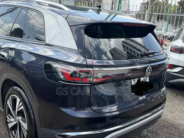 Volkswagen ID.6 Crozz 85 kWh RWD 2022 Gray