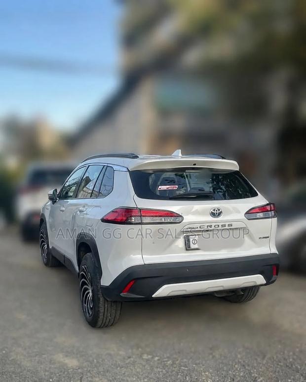 Toyota Corolla 2022 White