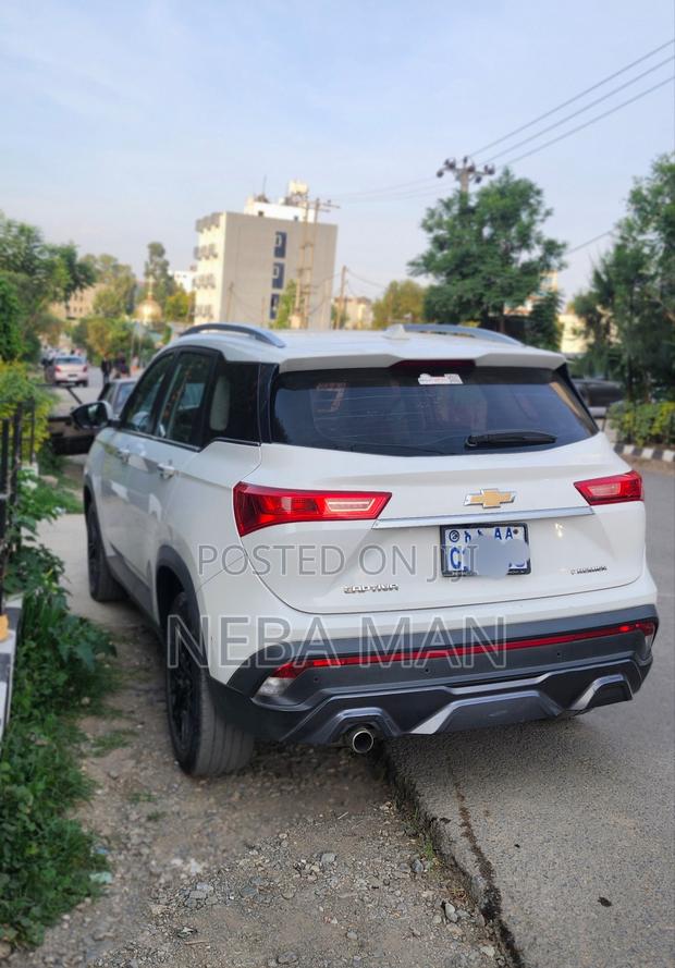 Chevrolet Captiva 2022 White