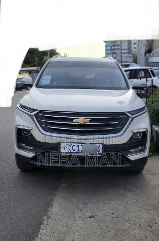 Chevrolet Captiva 2022 White