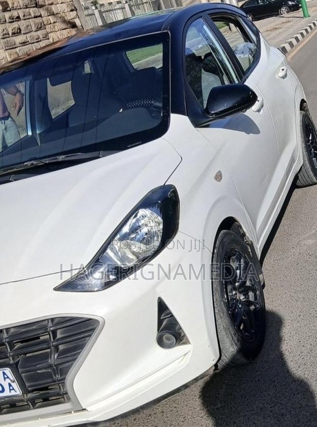 Hyundai i30 2022 White