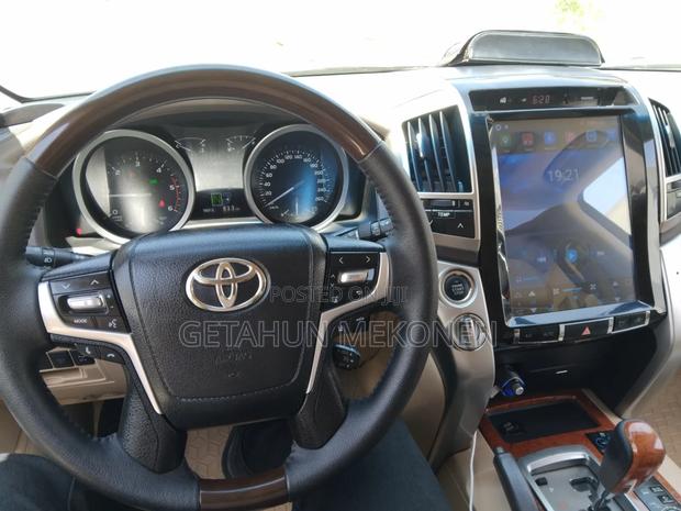 Toyota Land Cruiser 2016 Silver
