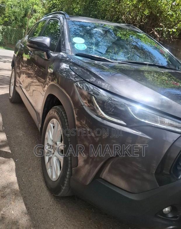 Toyota Corolla Cross Hybrid 2023 Gray