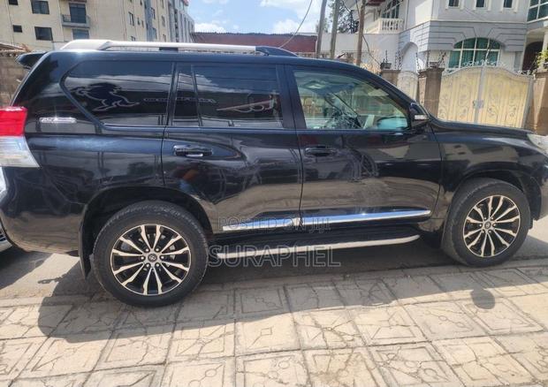 Toyota Land Cruiser Prado 3.0 TD 2013 Black