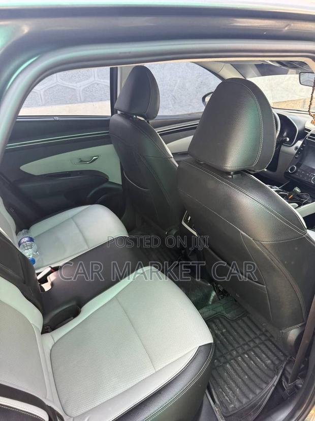 Hyundai Tucson SE 2022 Gray