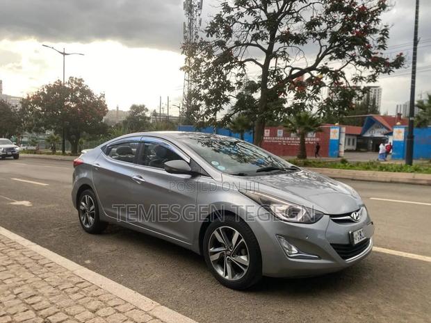 Hyundai Avante 2015 Silver