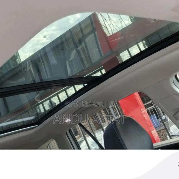 Volkswagen ID.6 2024 White