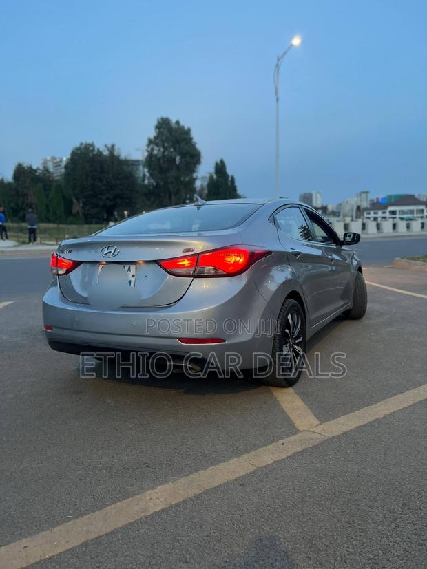 Hyundai Avante 2014 Gray