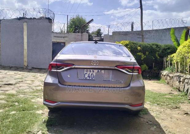 Toyota Corolla 2022 Gray