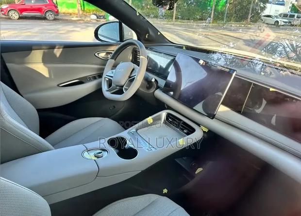New BYD Sealion 06 EV 2026 Beige